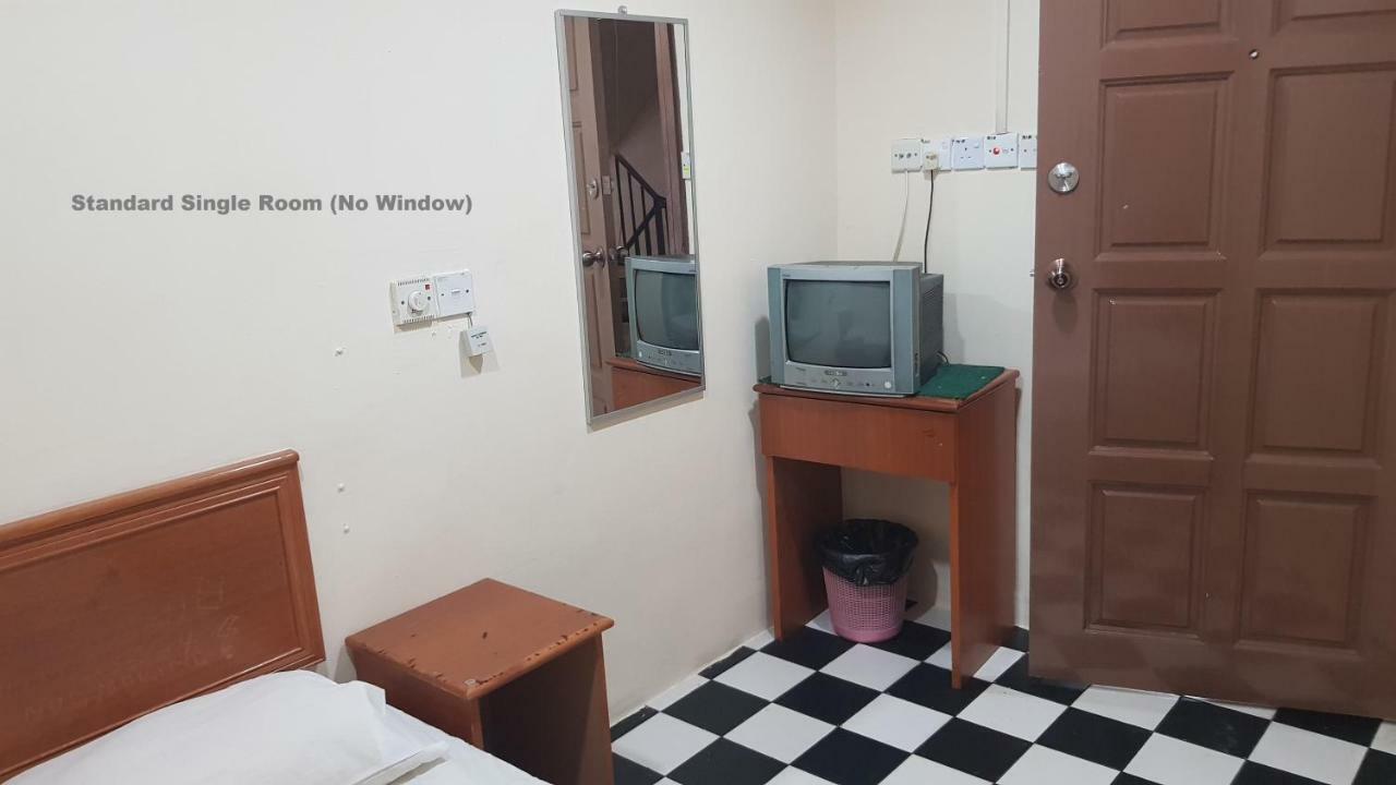 Prime Hotel Limbang Kültér fotó